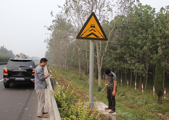 羅莊道路標識牌
